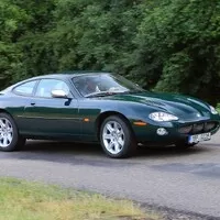 Jaguar XKR X100: Poslední z rodu pravověrných GT?