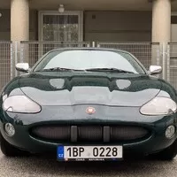 Jaguar XKR X100: Poslední z rodu pravověrných GT?