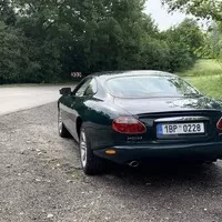 Jaguar XKR X100: Poslední z rodu pravověrných GT?