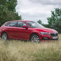 Škoda Scala 1.0 TSI: Konečně se vyrovná Mustangu!