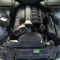 BMW 523i E39 vs Opel Omega 2.6 V6: To nejlepší z levných velkých zadokolek