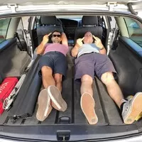 BMW 523i E39 vs Opel Omega 2.6 V6: To nejlepší z levných velkých zadokolek