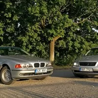 BMW 523i E39 vs Opel Omega 2.6 V6: To nejlepší z levných velkých zadokolek