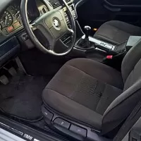 BMW 523i E39 vs Opel Omega 2.6 V6: To nejlepší z levných velkých zadokolek