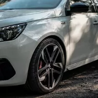 Peugeot 308GTi: Rozverné vlání za přední nápravou