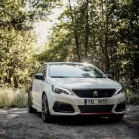 Peugeot 308GTi: Rozverné vlání za přední nápravou