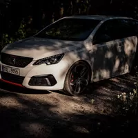 Peugeot 308GTi: Rozverné vlání za přední nápravou