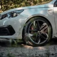 Peugeot 308GTi: Rozverné vlání za přední nápravou