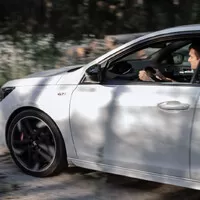 Peugeot 308GTi: Rozverné vlání za přední nápravou