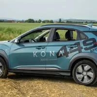 Hyundai Kona Electric Power: Naco Teslu...