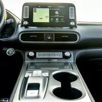 Hyundai Kona Electric Power: Naco Teslu...