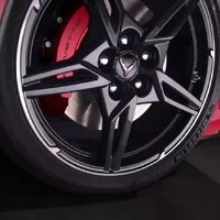 Corvette C8: bez manuálu, bez listových per a s motorem uprostřed
