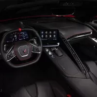 Corvette C8: bez manuálu, bez listových per a s motorem uprostřed