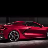 Corvette C8: bez manuálu, bez listových per a s motorem uprostřed