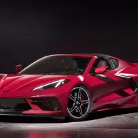 Corvette C8: bez manuálu, bez listových per a s motorem uprostřed