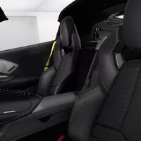Nová Corvette už má funkční konfigurátor a díly od úpravců
