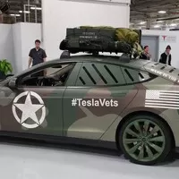 Jak vypadá skutečné auto Jamese Bonda?