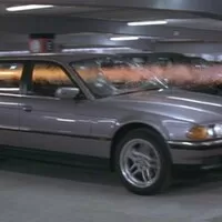 Jak vypadá skutečné auto Jamese Bonda?