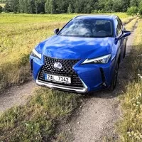 Lexus UX 250h: Rozmazlovat se je správné