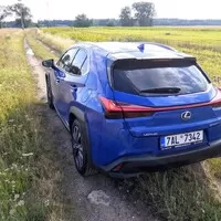 Lexus UX 250h: Rozmazlovat se je správné