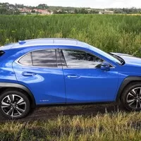 Lexus UX 250h: Rozmazlovat se je správné