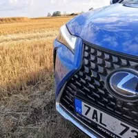 Lexus UX 250h: Rozmazlovat se je správné