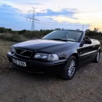 Volvo C70 convertible vs. Saab 9-3 cabrio: Los proti sobovi