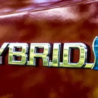 Toyota Corolla 1.8 Hybrid hatchback: Zpátky ni krok!