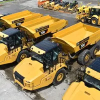 CAT 730: Autíčkář mezi obry