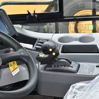 CAT 730: Autíčkář mezi obry