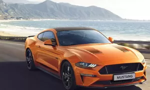 Ford chystá výroční edici Mustangu. K mání je jen v Evropě.