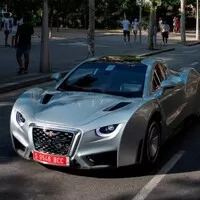 Nové Hispano Suiza se testuje v Barceloně. Vypadá...zvláštně.