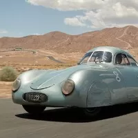 Do aukce míří nejstarší dochované Porsche