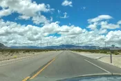 Nevada: Kde nic se kříží se svobodou a kameny