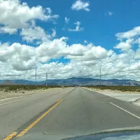 Nevada: Kde nic se kříží se svobodou a kameny