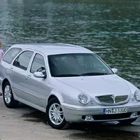 Lancia Lybra: Přehlížená, ale schopná