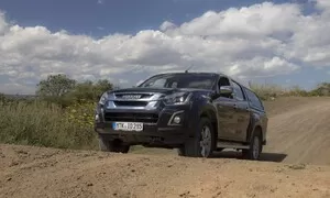 Isuzu D-Max Double Cab: Cesta z velkoměsta do srdce maďarských vinic