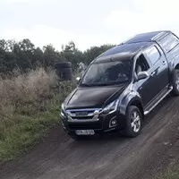 Isuzu D-Max Double Cab: Cesta z velkoměsta do srdce maďarských vinic