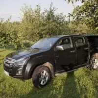 Isuzu D-Max Double Cab: Cesta z velkoměsta do srdce maďarských vinic