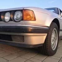 BMW 735i E32: Jako pan ředitel 