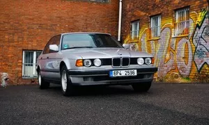 BMW 735i E32: Jako pan ředitel