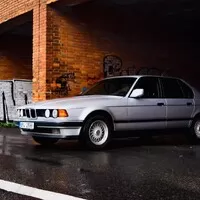 BMW 735i E32: Jako pan ředitel 