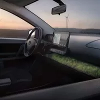 Německý solární elektromobil má v základní výbavě mech a lišejník