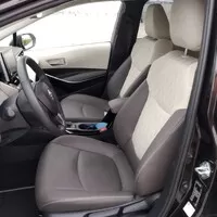Toyota Corolla SD 1.8 Hybrid Executive: Přepravní kapsle pro každého?
