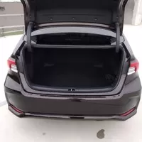 Toyota Corolla SD 1.8 Hybrid Executive: Přepravní kapsle pro každého?