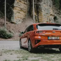 Kia Ceed GT: Zbláznil se nám Jeník?