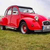 Oslavy 100 let Citroënu v Letňanech: Důstojně připomenuté výročí