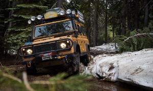 Historie: Camel Trophy: Vrátí se někdy žluté Land Rovery?