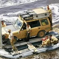 Camel Trophy: Vrátí se někdy žluté Land Rovery?