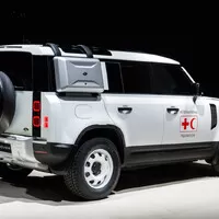 Camel Trophy: Vrátí se někdy žluté Land Rovery?